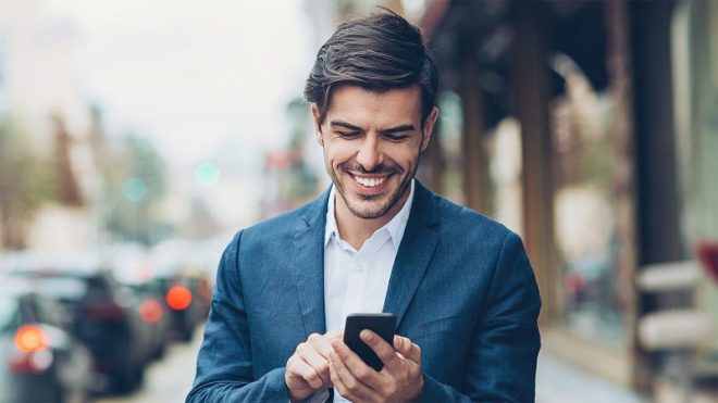 businessman_phone-800x450