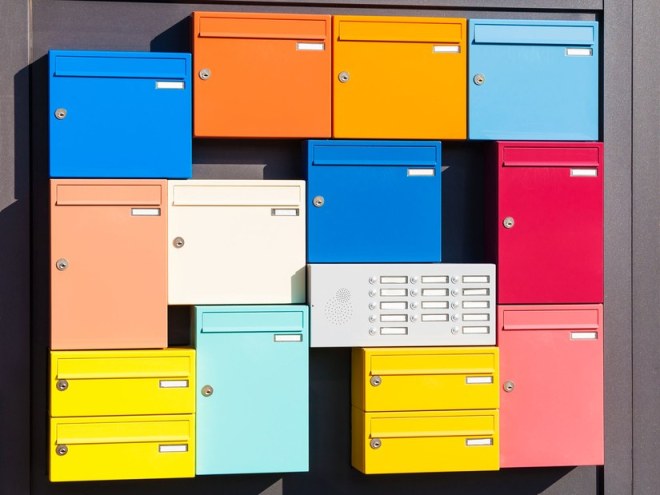 mailboxes-882157432